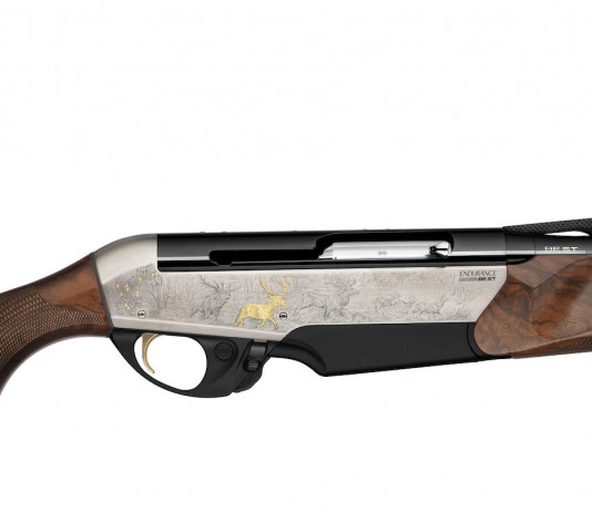 Benelli Endurance Best Limited Edition, in abito da sera