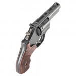 da dietro di tre quarti, il revolver per il porto occulto Smith & Wesson Model 19 Carry Comp