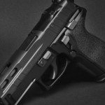 pistola sig sauer P229 con il carrello pro-cut slide