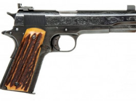 All’asta la pistola di Al Capone All’asta la pistola di Al Capone