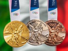 Tiro a volo a Tokyo 2020, in qualche modo l’Italia esulta Tiro a volo a Tokyo 2020: medaglie davanti a bandiera italiana