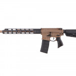 da sinistra, la Sig Sauer Sigm400 Tread Snakebite SE