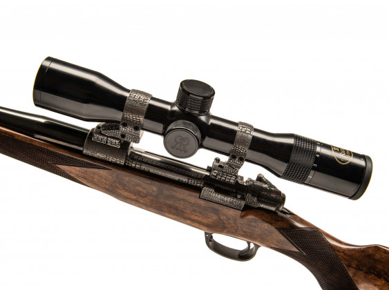 verso l'alto, la carabina bolt action da collezione rigby highland stalker nile