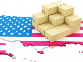 Armi importate in America: le statistiche dell’Atf Armi importate in America: immagine concettuale, scatole su mappa degli stati uniti con bandiera americana