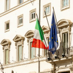 Avviato l’iter per la nomina di Vespasiano a presidente Uits Avviato l’iter per la nomina di Vespasiano a presidente Uits: facciata di palazzo chigi con bandiere di italia ed europa