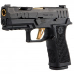 di tre quarti, la Sig Custom Spectre P320 XCarry Series