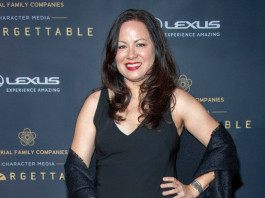 Armi nel cinema: la proposta di Shannon Lee, sorella di Brandon Lee Armi nel cinema: la proposta di Shannon Lee, sorella di Brandon Lee