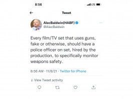 Armi nel cinema: la richiesta di Alec Baldwin Armi nel cinema, la richiesta di Alec Baldwin