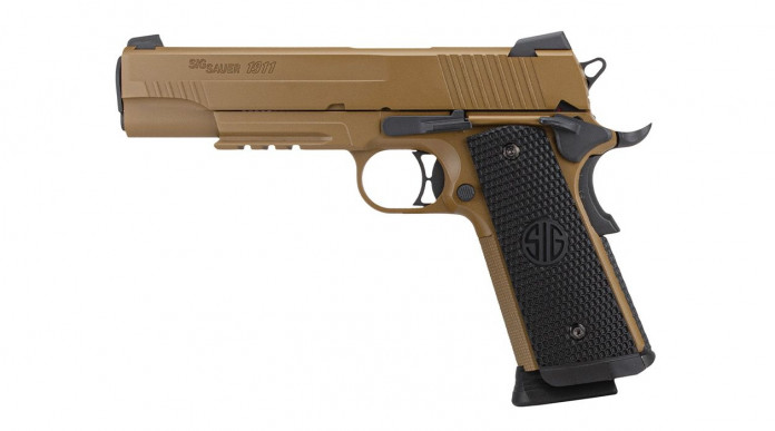 La Sig Sauer 1911 Emperor Scorpion ora anche come pistola ad aria compressa