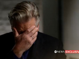 La prima intervista di Alec Baldwin dopo l’incidente mortale sul set di Rust La prima intervista di Alec Baldwin dopo l’incidente mortale sul set di Rust