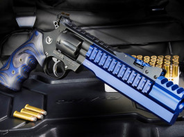 Nighthawk Custom Korth Azzurro Sportivo Limited Edition, il revolver da collezione Nighthawk Custom Korth Azzurro Sportivo Limited Edition, il revolver da collezione
