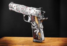 Nighthawk Custom Pandora’s Box: la pistola da collezione sulla pandemia Nighthawk Custom Pandora’s Box, la pistola da collezione sulla pandemia
