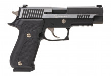 Sig Custom Equinox Elite, tre pistole da collezione Sig Custom Equinox Elite, tre pistole da collezione