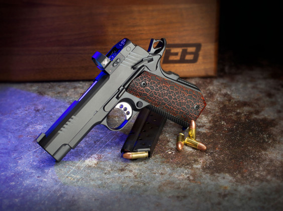 ambientata, la pistola custom Browning Evo Kc9 G4 Vtx