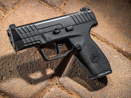 Iwi Masada Slim, la pistola compatta per il porto occulto Iwi Masada Slim, la pistola compatta per il porto occulto