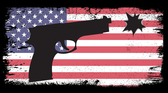 Mercato delle armi in America: pistola stilizzata su sfondo di bandiera americana