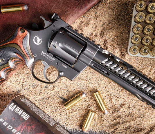 Nighthawk Nxr Hunter, il revolver .44 Magnum Nighthawk Nxr Hunter, il revolver .44 Magnum