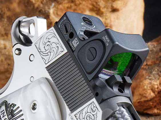 red dot trijicon della variante custom della garrison