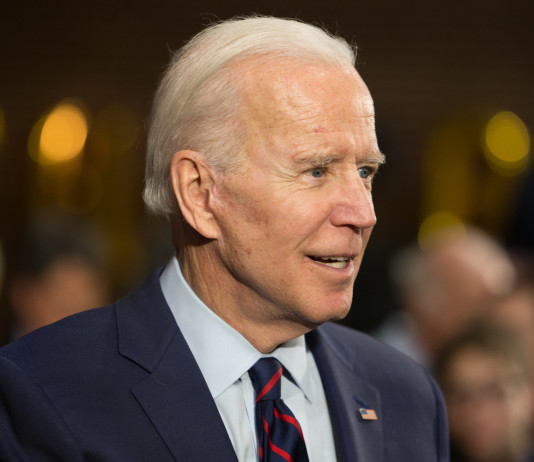 Armi in America, i prossimi obiettivi di Biden Armi in America: Joe Biden, presidente degli Stati Uniti, in primo piano