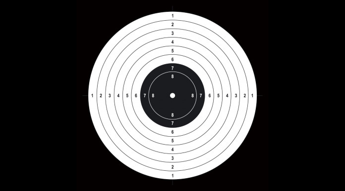 Coppa del mondo di tiro a segno: bersaglio su fondo nero