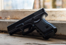 Incauta custodia dell’arma: la sentenza del Consiglio di Stato Incauta custodia dell’arma: pistola appoggiata vicino a finestra