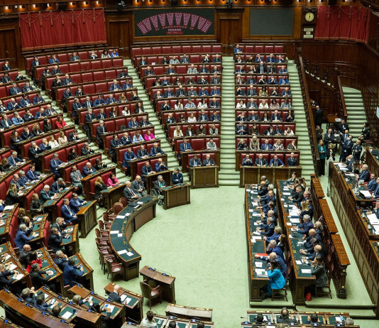 Legge sulle armi e sulla sicurezza: tre proposte in parlamento Legge sulle armi e sulla sicurezza tre nuove proposte