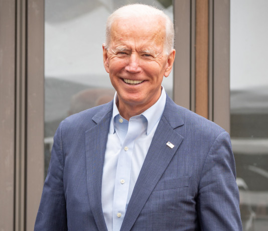 Elezioni di metà mandato: come cambia la politica sulle armi? Elezioni metà mandato come cambia la politica sulle armi: Joe Biden