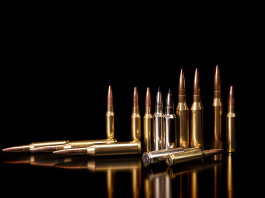 Munizioni in piombo, chiesto rinvio del divieto Munizioni in piombo su sfondo nero