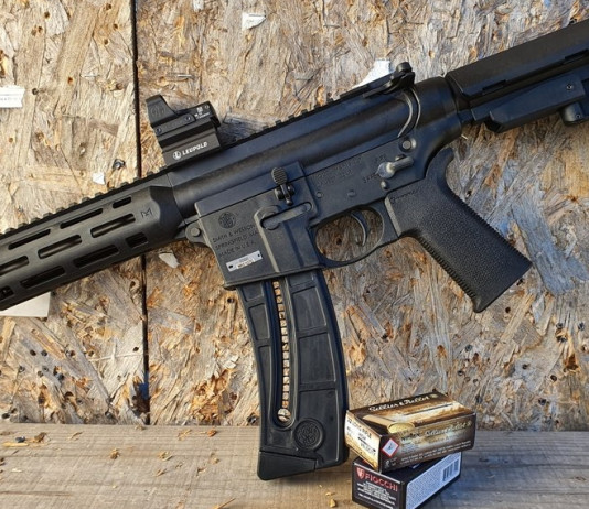 Smith & Wesson M&P15-22, per allenamento (e divertimento) Smith & Wesson M&P15-22, per allenamento (e divertimento)