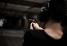 Strage di Fidene, la nota dell’Uits Strage di Fidene, la nota dell’Uits - interno di poligono di tiro con tiratore di spalle