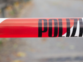 Triplice omicidio a Roma, poligono sotto sequestro Triplice omicidio a Roma: nastro della polizia per sequestro