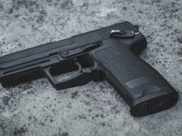 Porto d’armi per difesa: un’altra sentenza Porto d’armi per difesa: pistola con fusto in polimero