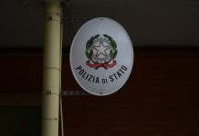 Ritiro cautelare delle armi: la sentenza del Tar Ritiro precauzionale delle armi: insegna della polizia di stato