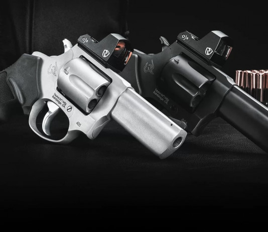 Taurus Defender 856 e 605 Toro, due revolver optic ready Taurus Defender 856 e 605 Toro, due revolver optic ready