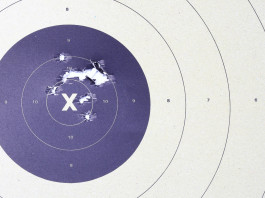 Costantino Vespasiano (Uits) difende il tiro a segno Costantino Vespasiano (Uits) difende il tiro a segno: bersaglio per tiro a segno