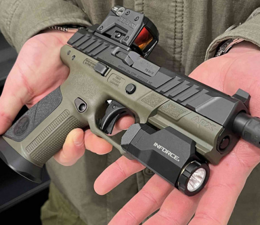 Eos Show 2023 – Beretta presenta la Apx A1 Fs Tactical e la Apx A1 Compact Eos Show 2023 - Beretta presenta la Apx A1 Fs Tactical e la Apx A1 Compact
