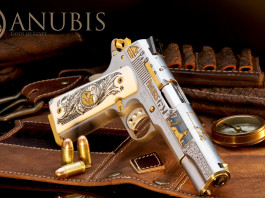 Sk guns Anubis: una pistola custom .45 acp per inaugurare la serie Gods of Egypt Sk guns Anubis una pistola custom .45 acp per inaugurare la serie Gods of Egypt