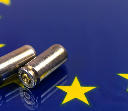 Da Commissione europea 500 milioni di euro per la produzione di munizioni Da Commissione europea 500 milioni di euro per la produzione di munizioni