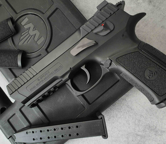 Iwi Jericho II cal. 9×19 mm, una full size tradizionale Iwi Jericho II cal. 9×19 mm, una full size tradizionale