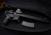 La Springfield Armory Saint Victor ora con calcio tattico pieghevole La Springfield Armory Saint Victor ora con calcio tattico pieghevole