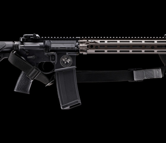 Daniel Defense M4A1 RIII Global war on terror, la carabina in edizione limitata Daniel Defense M4A1 RIII Global war on terror, la carabina in edizione limitata