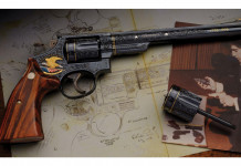 All’asta lo Smith & Wesson Model 53 di Elvis Presley All’asta lo Smith & Wesson Model 53 di Elvis Presley