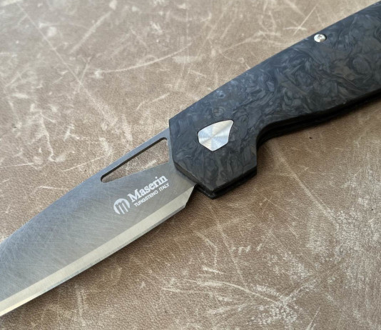 In edicola e online il nuovo numero di Coltelli In edicola e online il nuovo numero di Coltelli