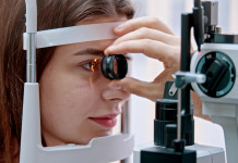 Patologia temporanea e revoca del porto d’armi: la sentenza Patologia temporanea e revoca del porto d’armi: esame oftalmologico