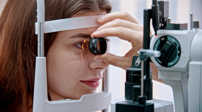 Patologia temporanea e revoca del porto d’armi: esame oftalmologico