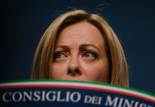 Decreto sicurezza, le novità sulle armi Pacchetto sicurezza, le novità sulle armi: Giorgia Meloni in conferenza stampa