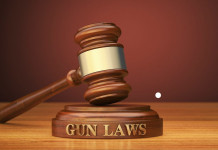 La strage nel Maine e le leggi sulle armi negli Stati Uniti La strage nel Maine e le leggi sulle armi negli Stati Uniti