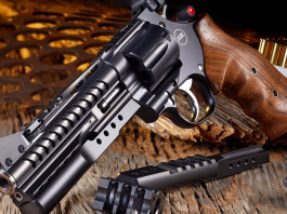 Nighthawk custom Korth Super sport Gts, un nuovo revolver custom Nighthawk custom Korth Super sport Gts, un nuovo revolver custom