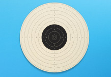 Ufficiali le quote d’iscrizione alle sezioni Tsn e di tesseramento all’Uits per il 2024 Ufficiali le quote d’iscrizione alle sezioni Tsn e di tesseramento all’Uits per il 2024: bersaglio per tiro a segno su sfondo azzurro