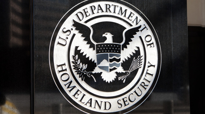 Una munizione Federal per l’Immigrazione americana: logo Us Department of Homeland Security